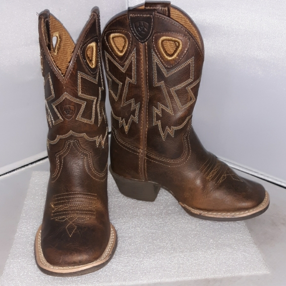 ariat kids shoes